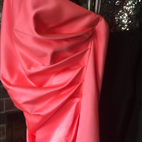 Bridesmaid dress - Picture 2 of 4